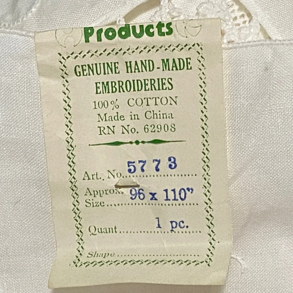 Vtg 80s Hand Made Beige Cotton Lace Embroidery Tablecloth Floral Cottagecore